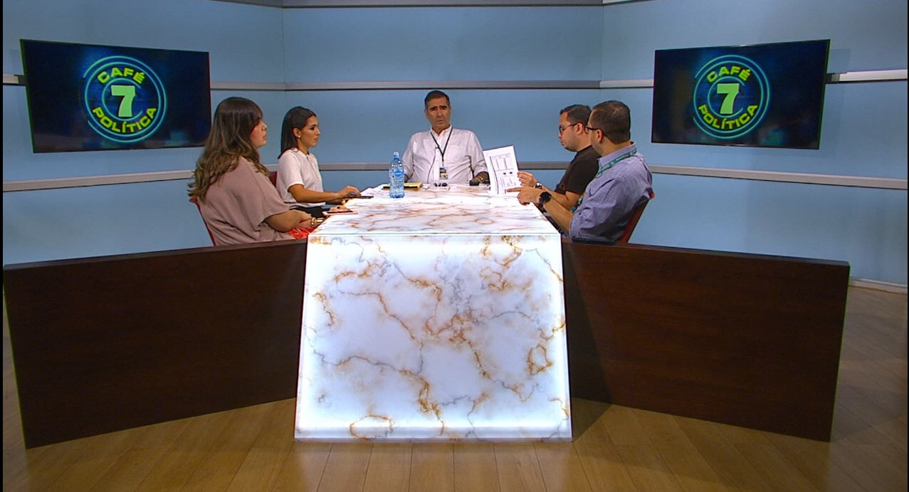 Set de Entrevistas TN7 (Escenografías) por Giannina Cappella Interiors — foto 6